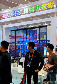 陕西第19届安防展会场：LED显示屏、透明屏、小间距大放异彩 惊艳四方